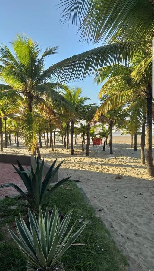 Casa Veraneio A 500 Metros Da Praia プライア・グランデ エクステリア 写真